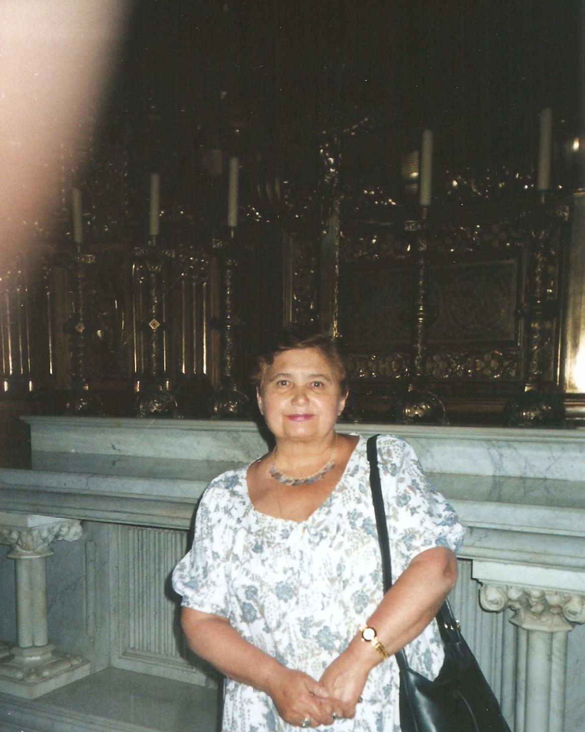 Валентина Петроченкова во время экскурсии в Израиле 7 ноября 2004г.